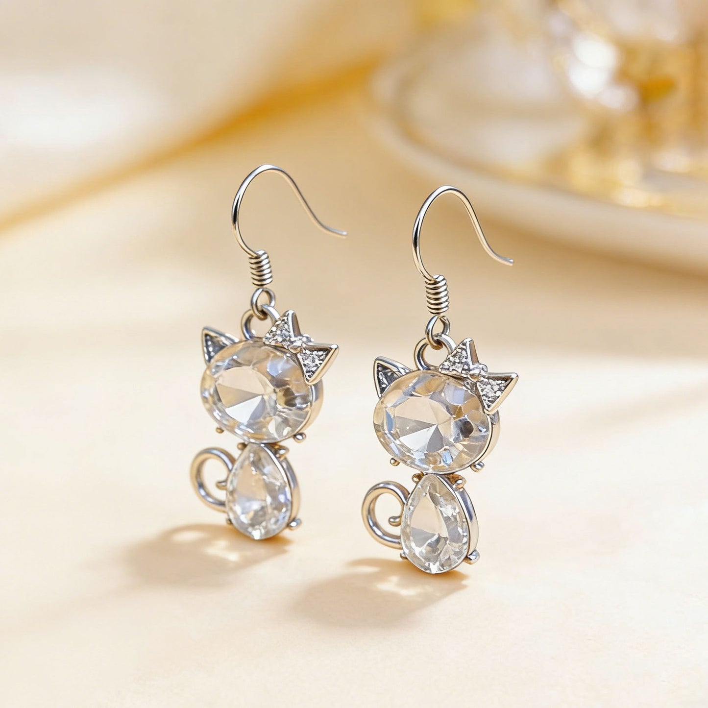 Creative Heart-Shaped Crystal Cat Pendant Earrings